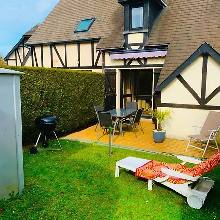 Cosy Avec Jardin, Piscine Et Parking
