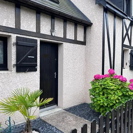 Cosy Avec Jardin, Piscine Et Parking Casa vacanze Cabourg