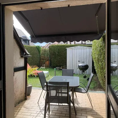Semesterbostad Cosy Avec Jardin, Piscine Et Parking *