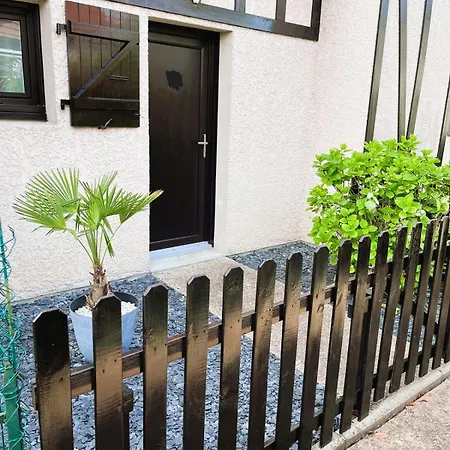 Cosy Avec Jardin, Piscine Et Parking Dom wakacyjny