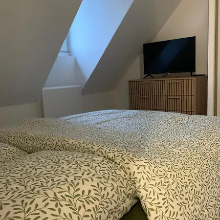 Dom wakacyjny Cosy Avec Jardin, Piscine Et Parking Cabourg