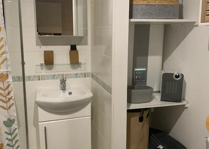 Dom wakacyjny Cosy Avec Jardin, Piscine Et Parking