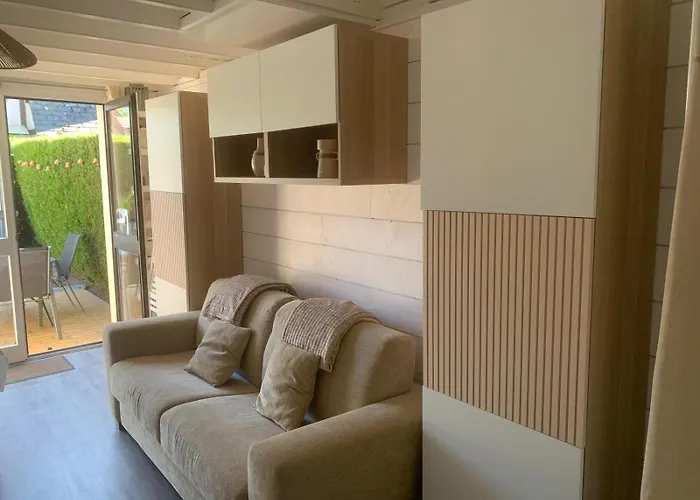 Cosy Avec Jardin, Piscine Et Parking Dom wakacyjny